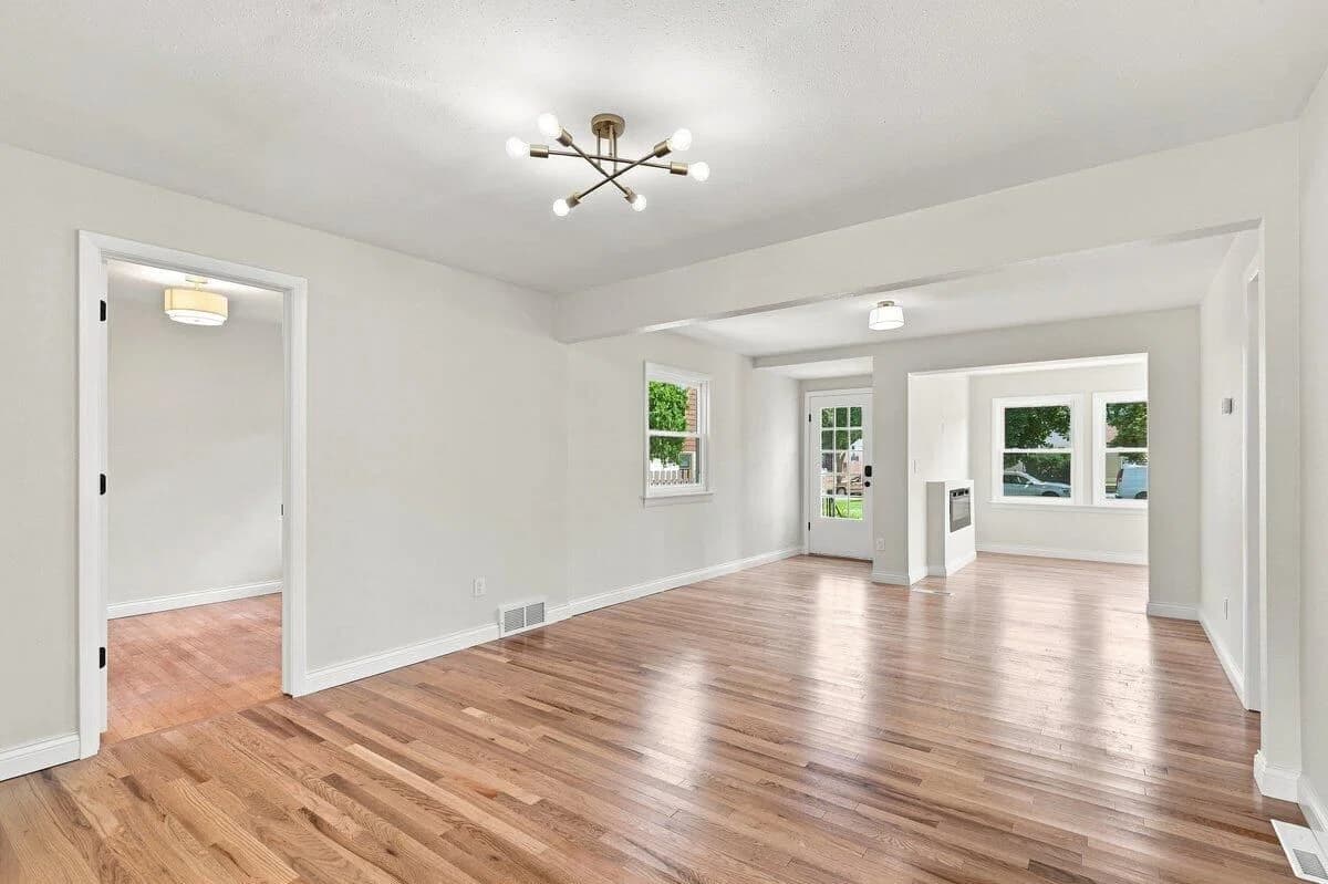 Photo 5 of 2917 67TH