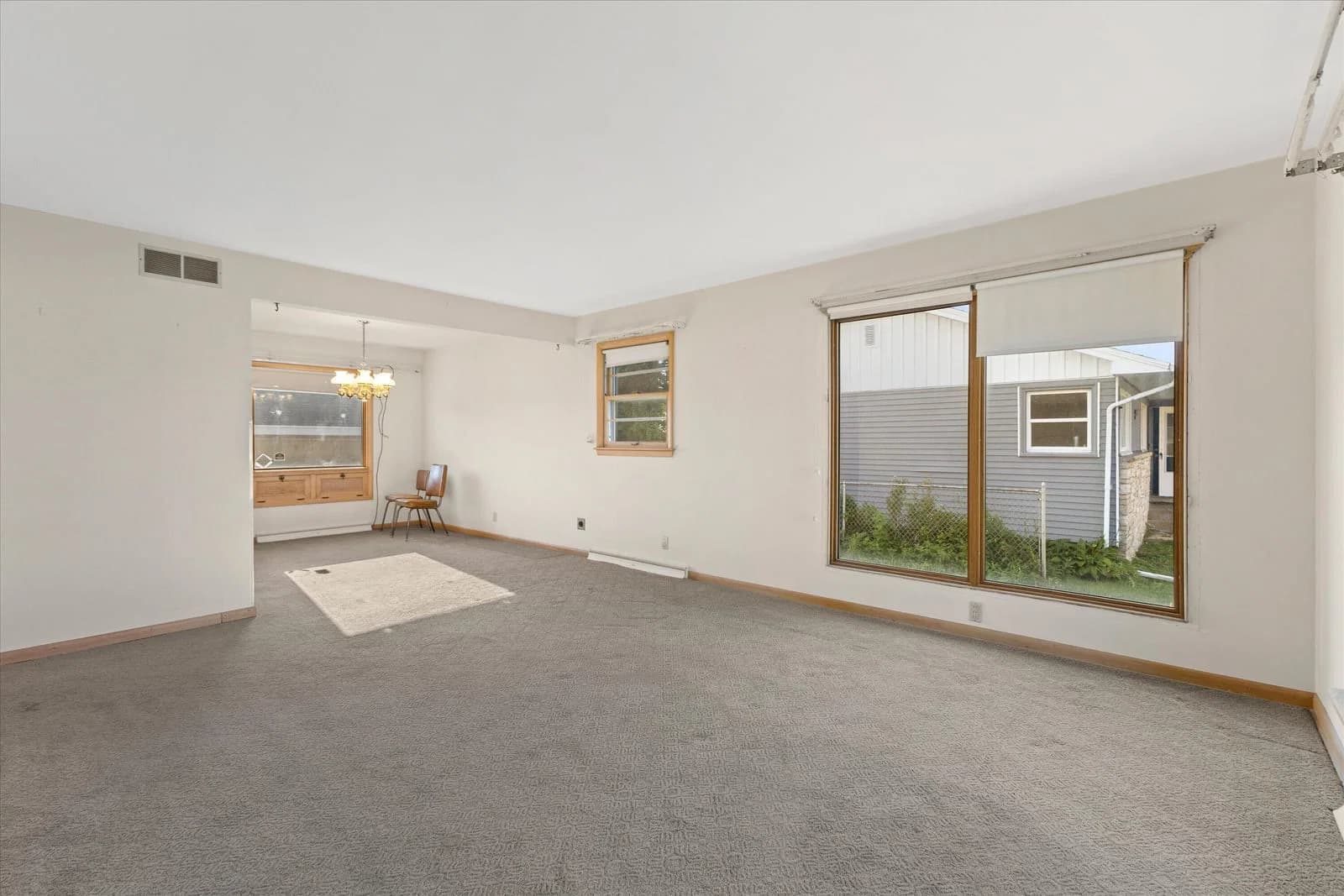 Photo 4 of 5516 103rd