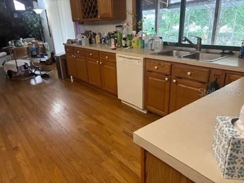 1212 CANDLEWOOD
