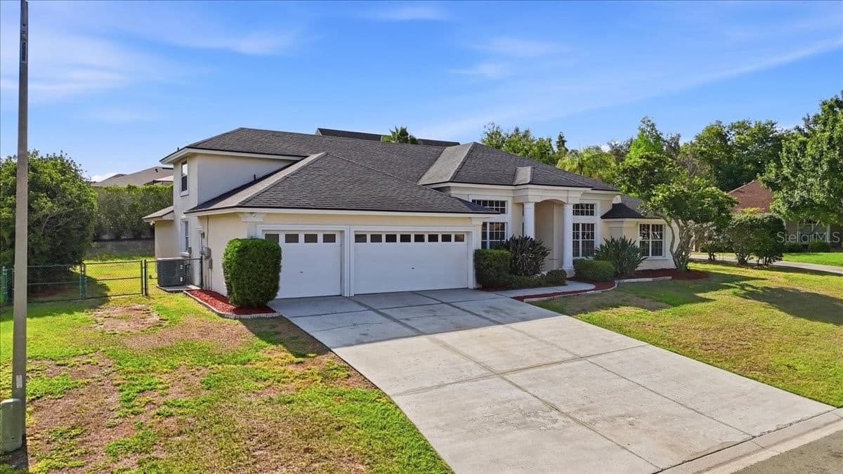 5628 WOODWIND HILLS