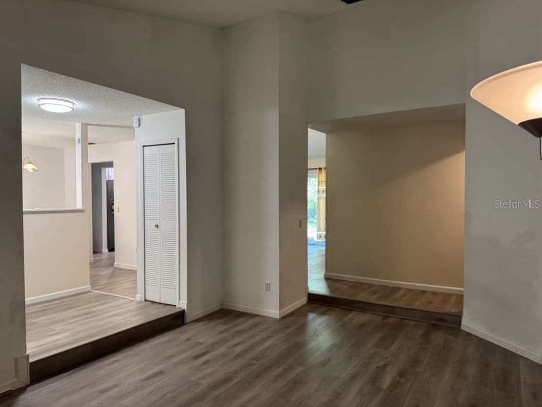 5523 WESTVIEW