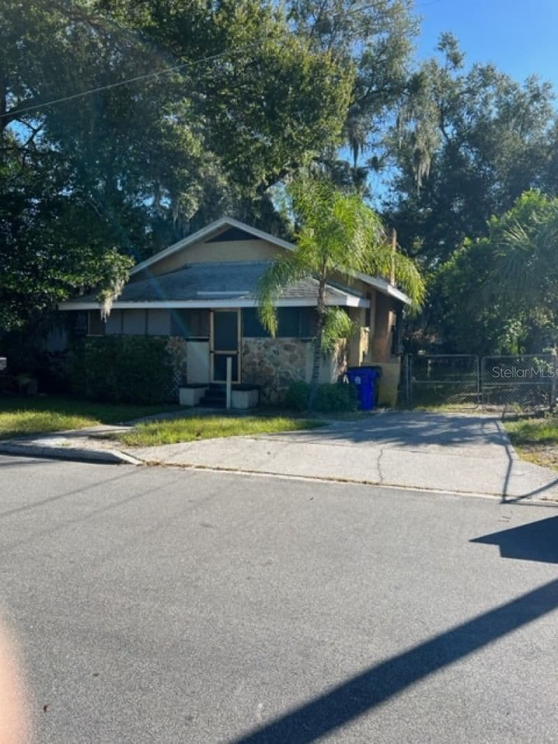 1031 FLORENCE