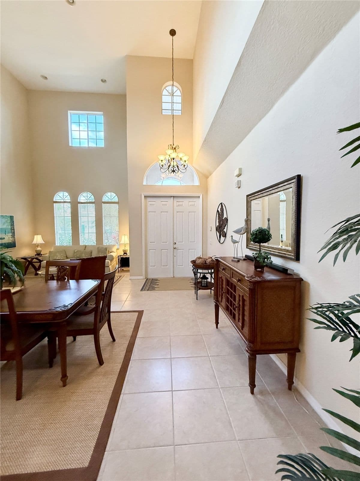 Photo 5 of 15470 LAGUNA HILLS