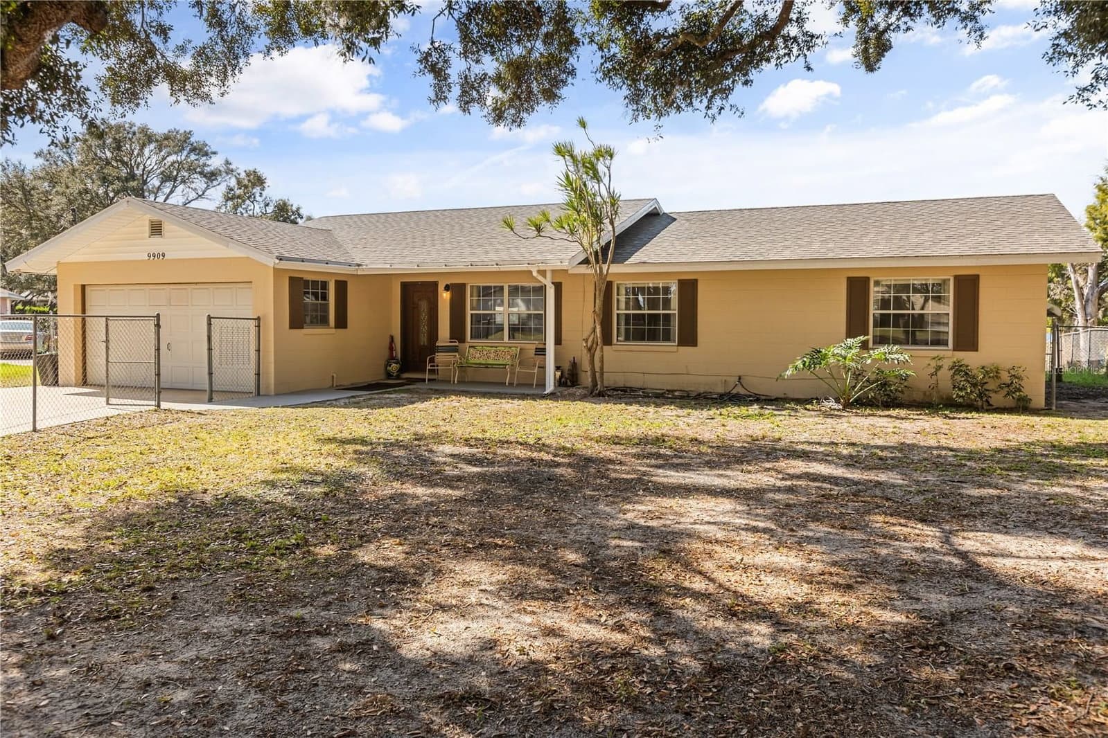 9909 JACARANDA