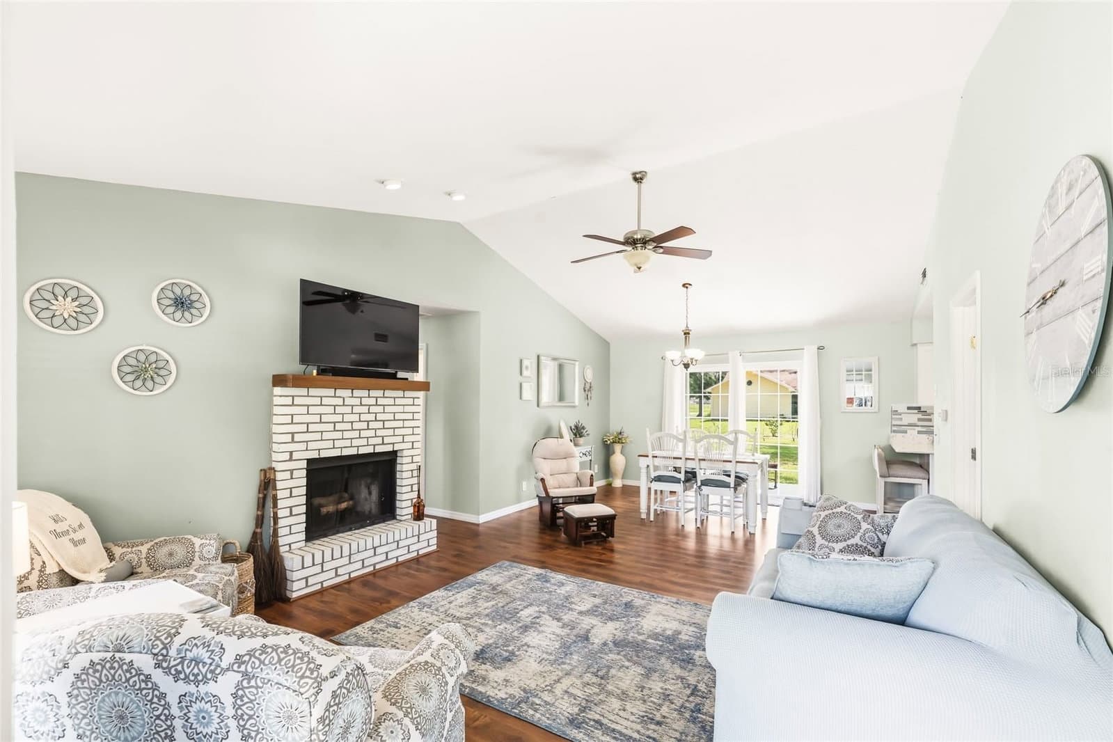 Photo 4 of 4953 33RD TERRACE