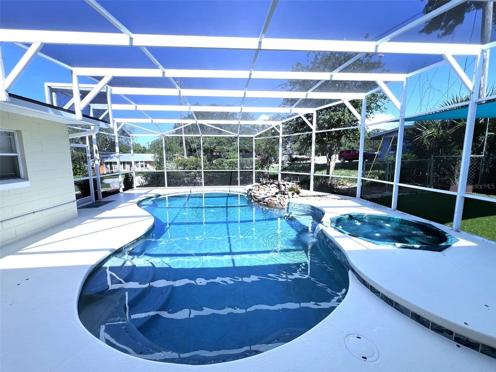 Photo 4 of 787 WATERVIEW