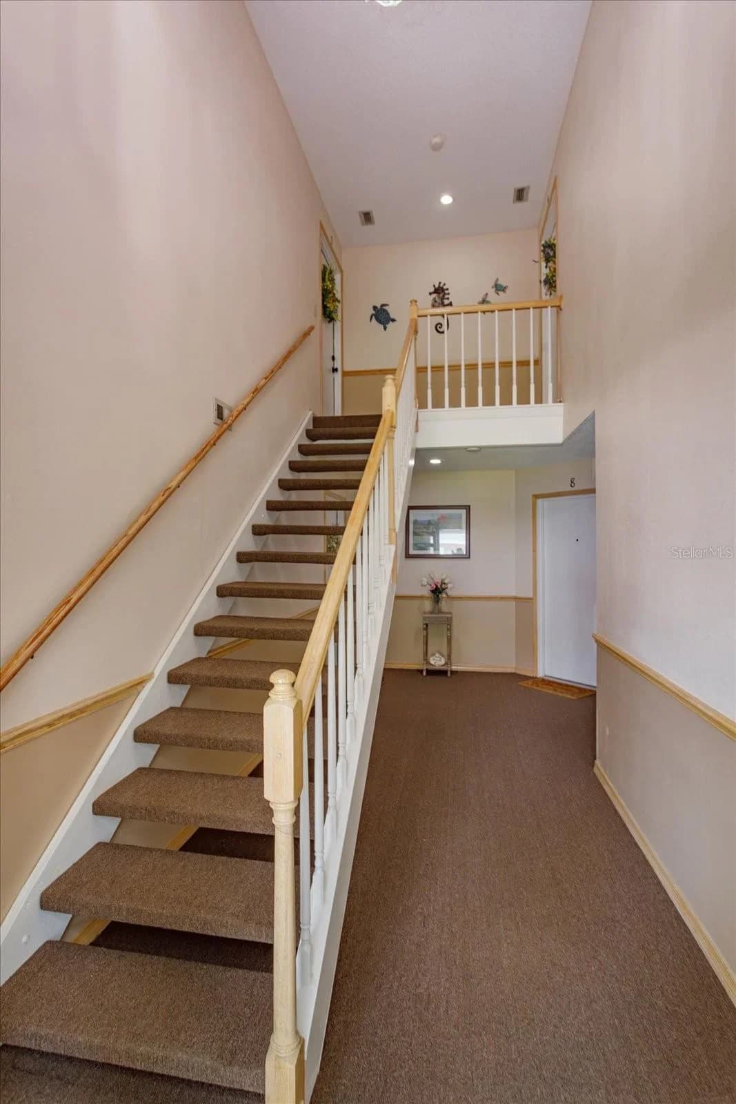 5301 WHITE CLIFF