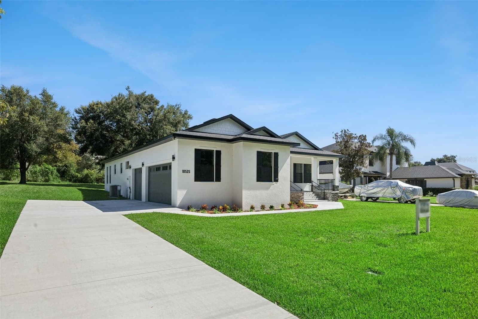 10525 BRONSON