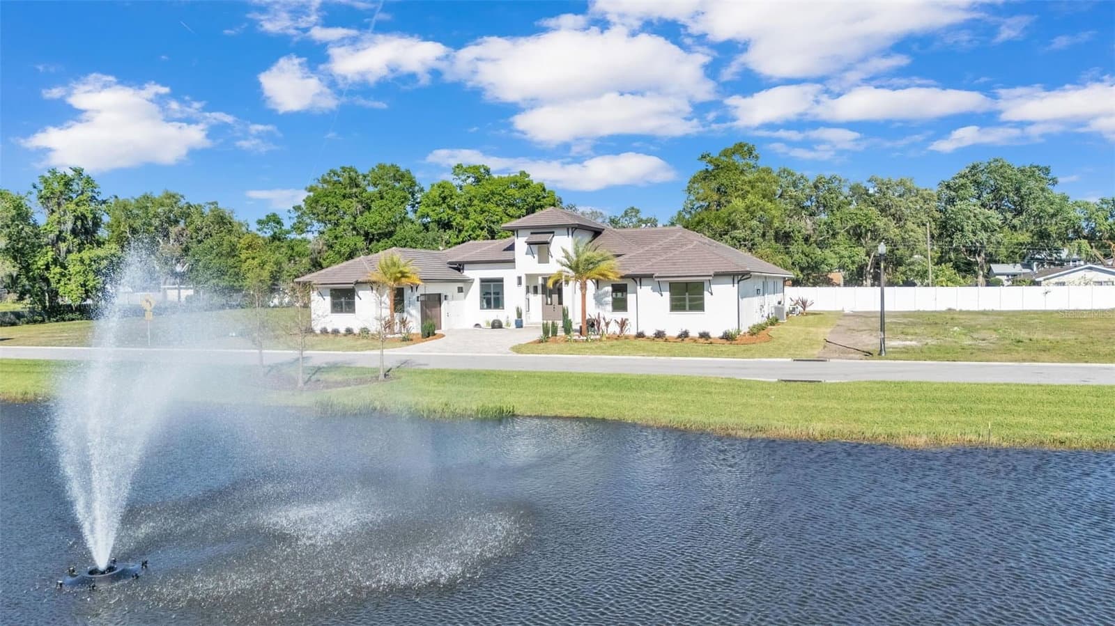 5472 SHOREVIEW
