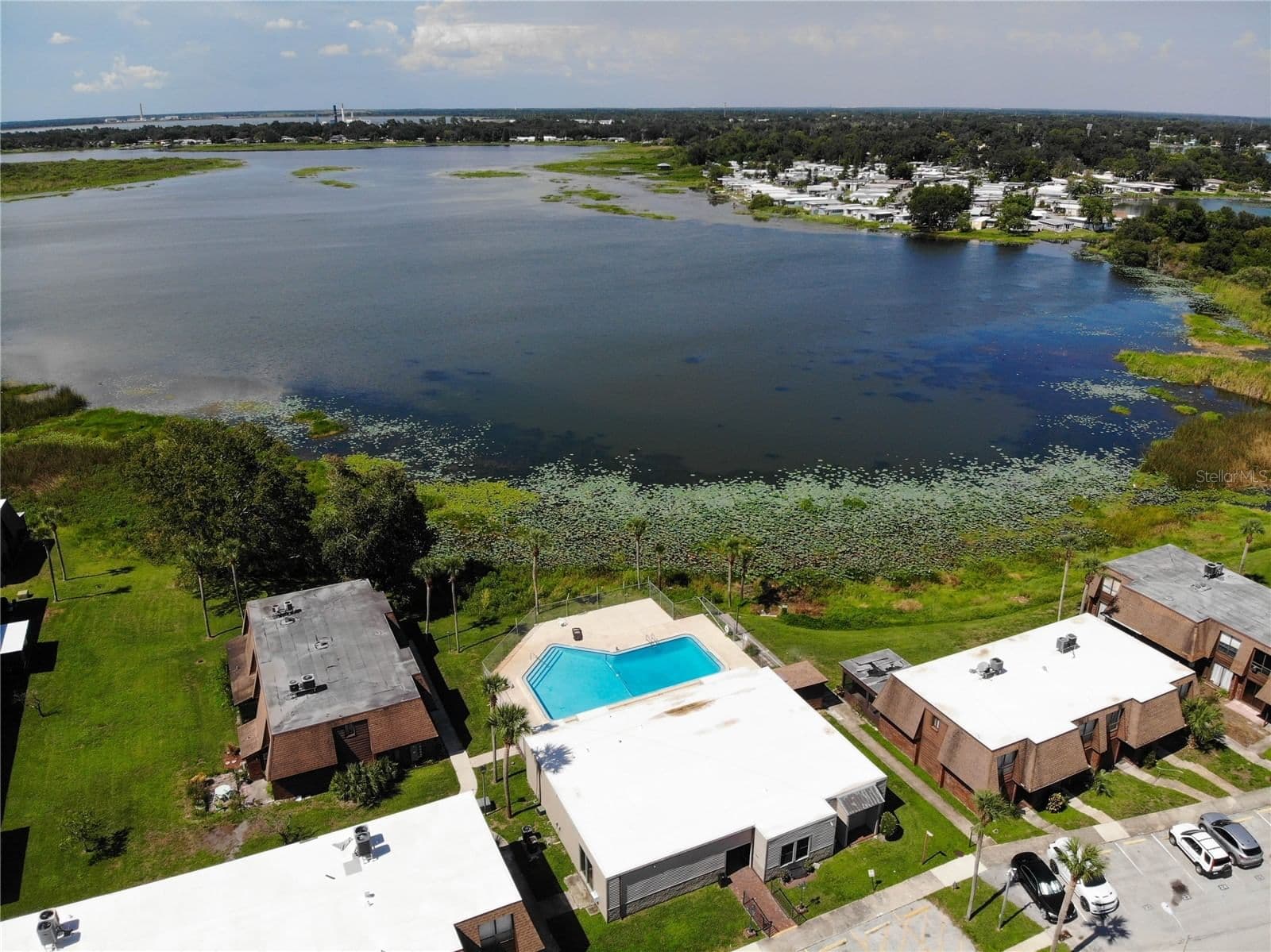 1836 CRYSTAL LAKE
