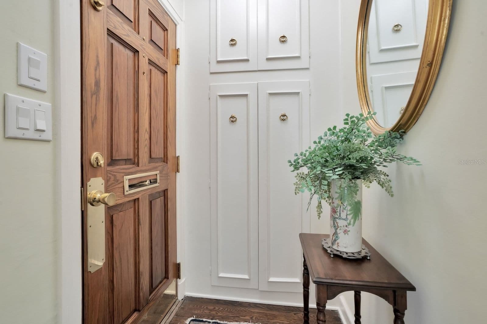 2109 CAMBRIDGE