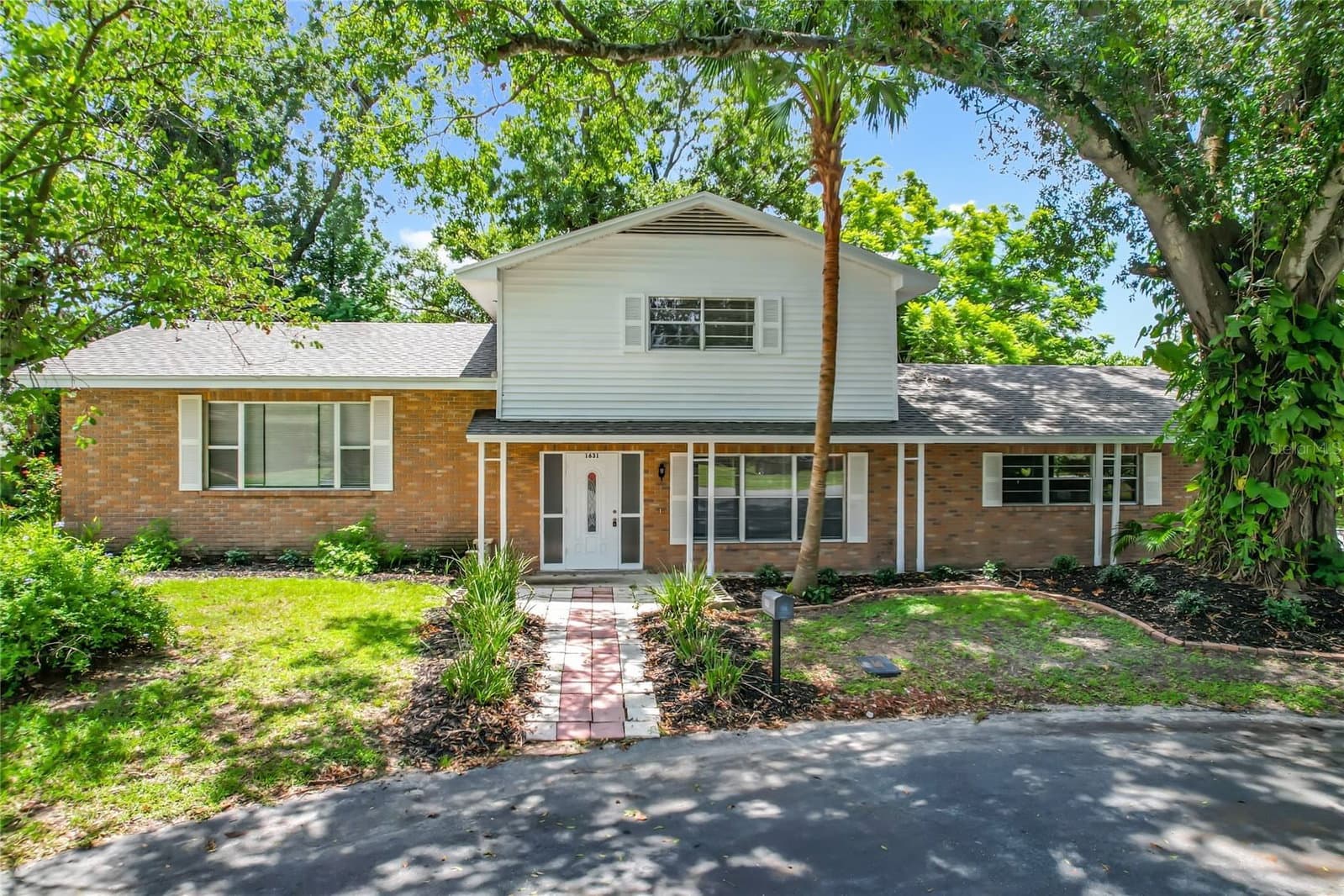 1631 MONTEREY
