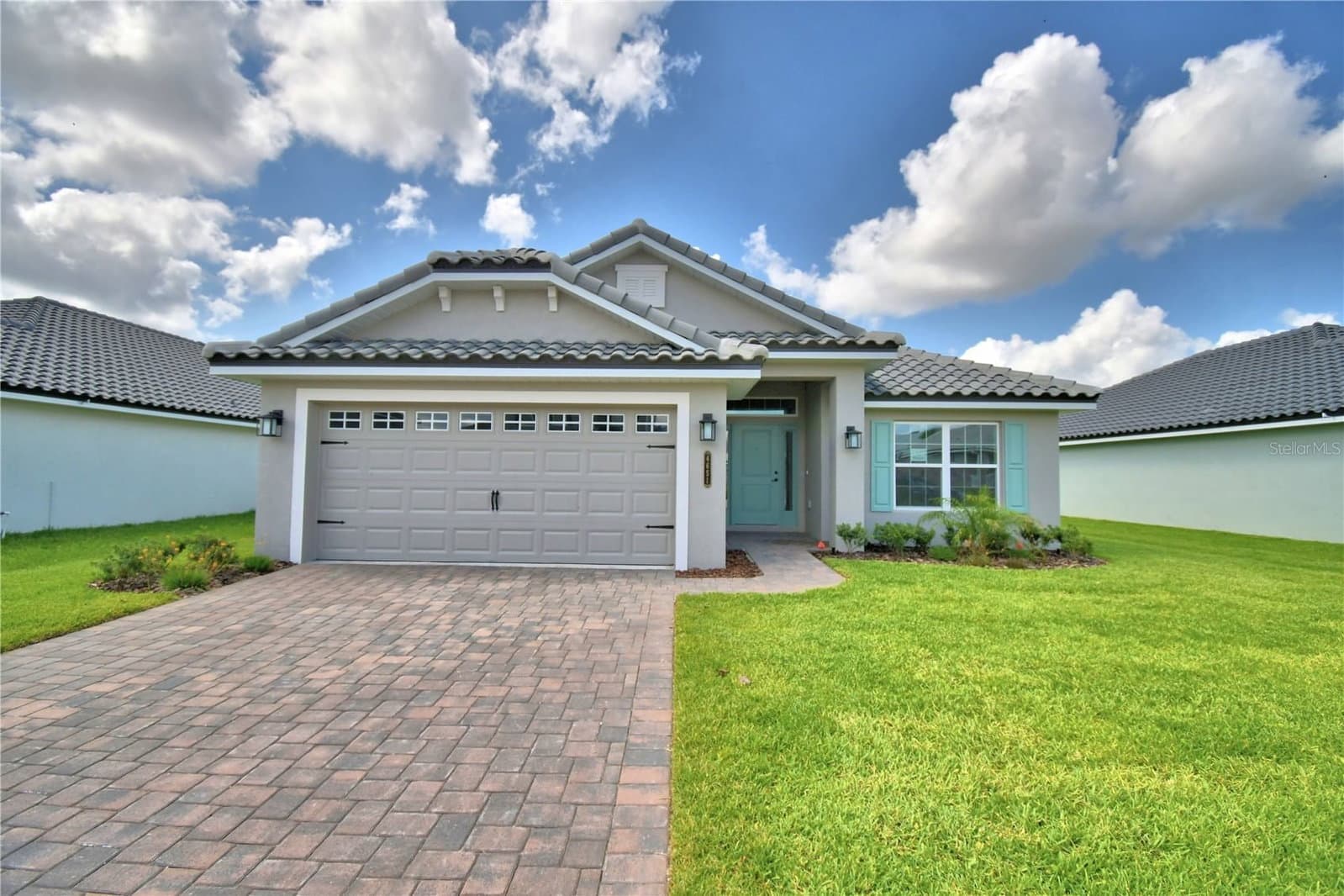 4651 GRANDVIEW GLEN