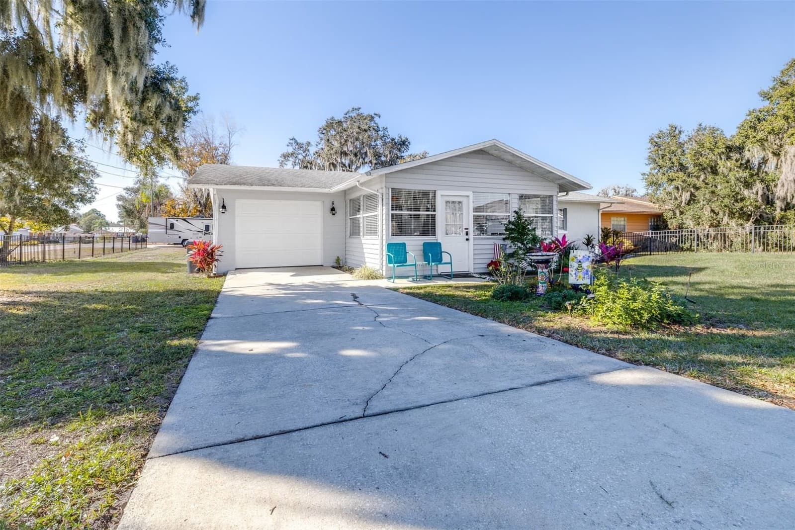 4742 CYPRESS