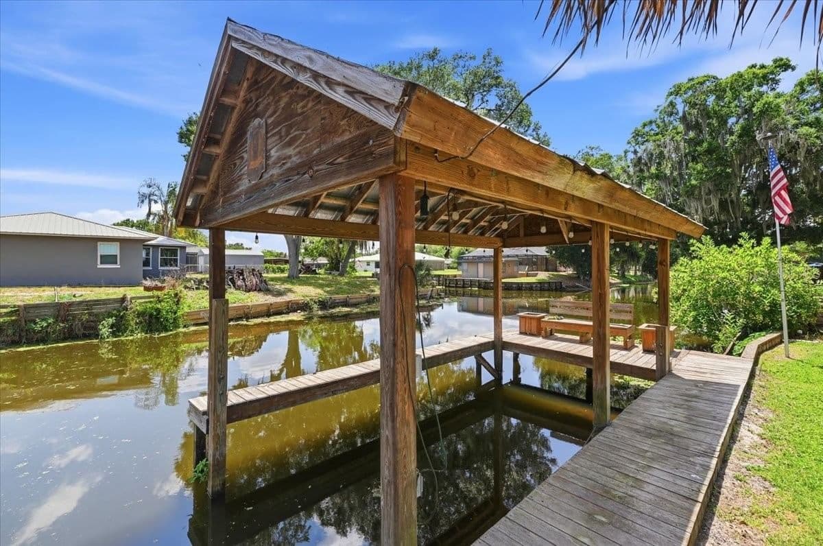 2770 LAKE PIERCE