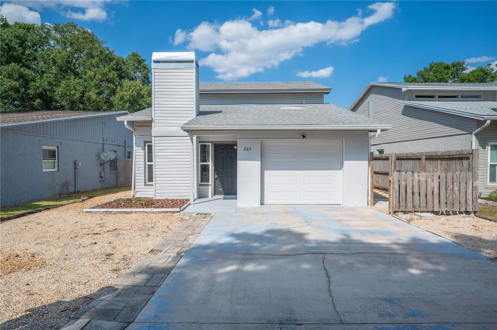 265 LAKE THOMAS