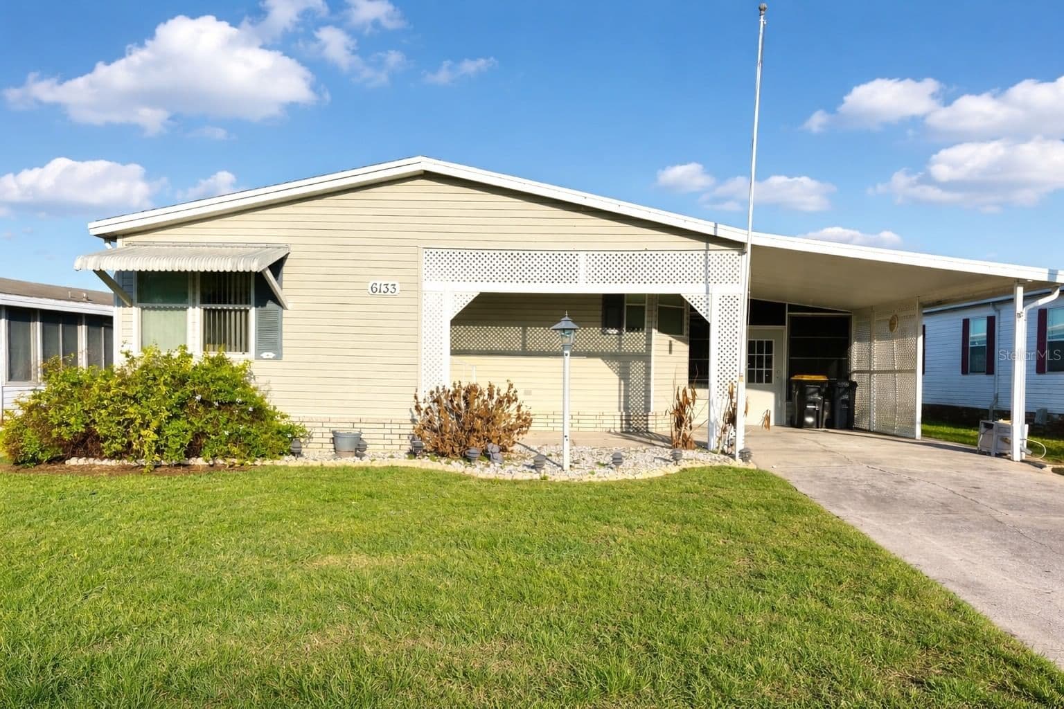 6133 GRAND OAKS