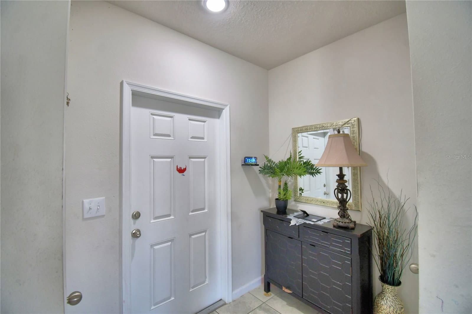 1533 MAJESTIC