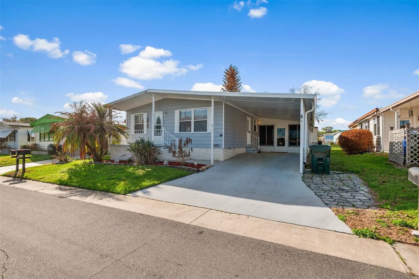 914 PINE RIDGE