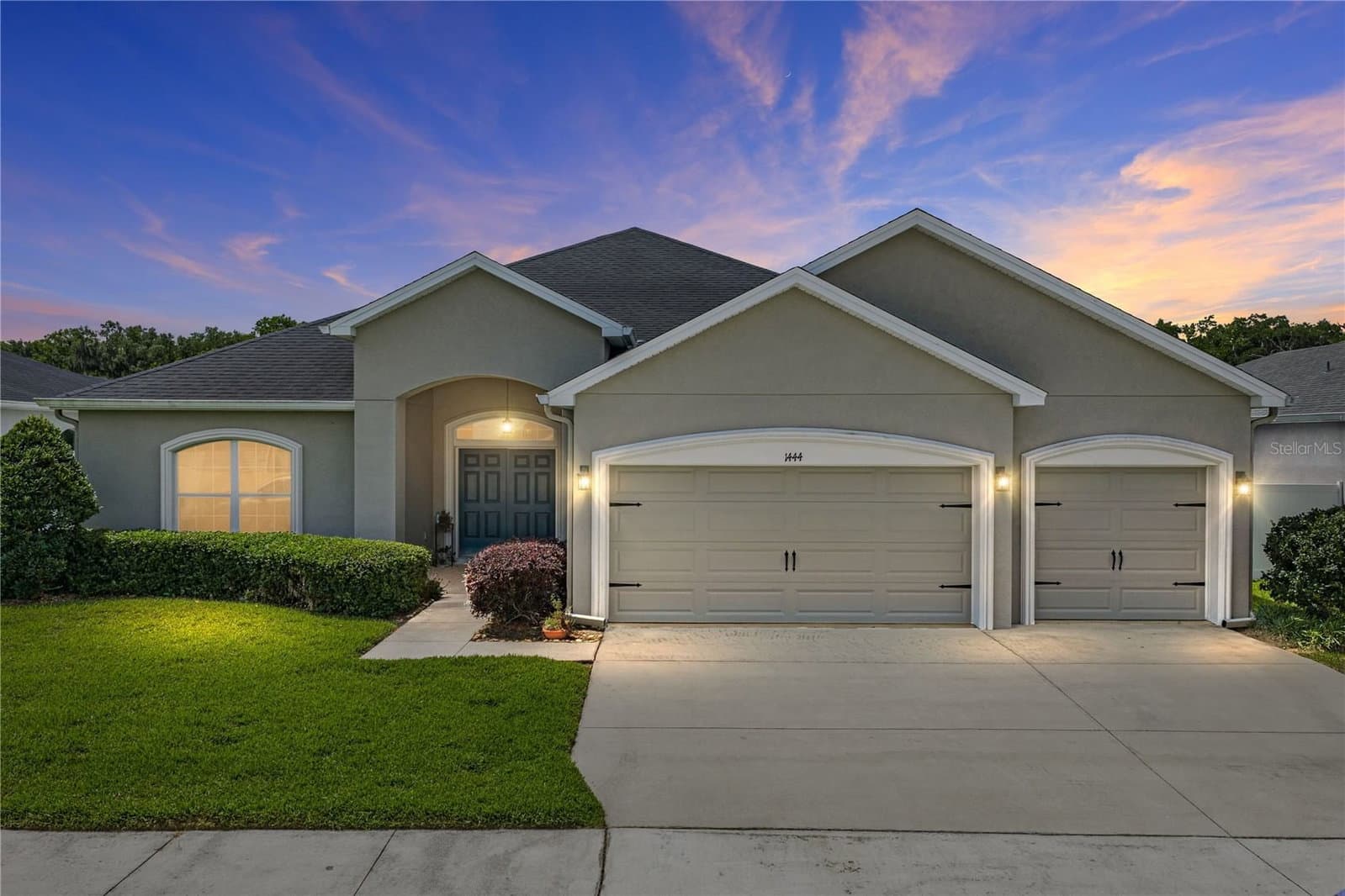 1444 CYPRESS VIEW