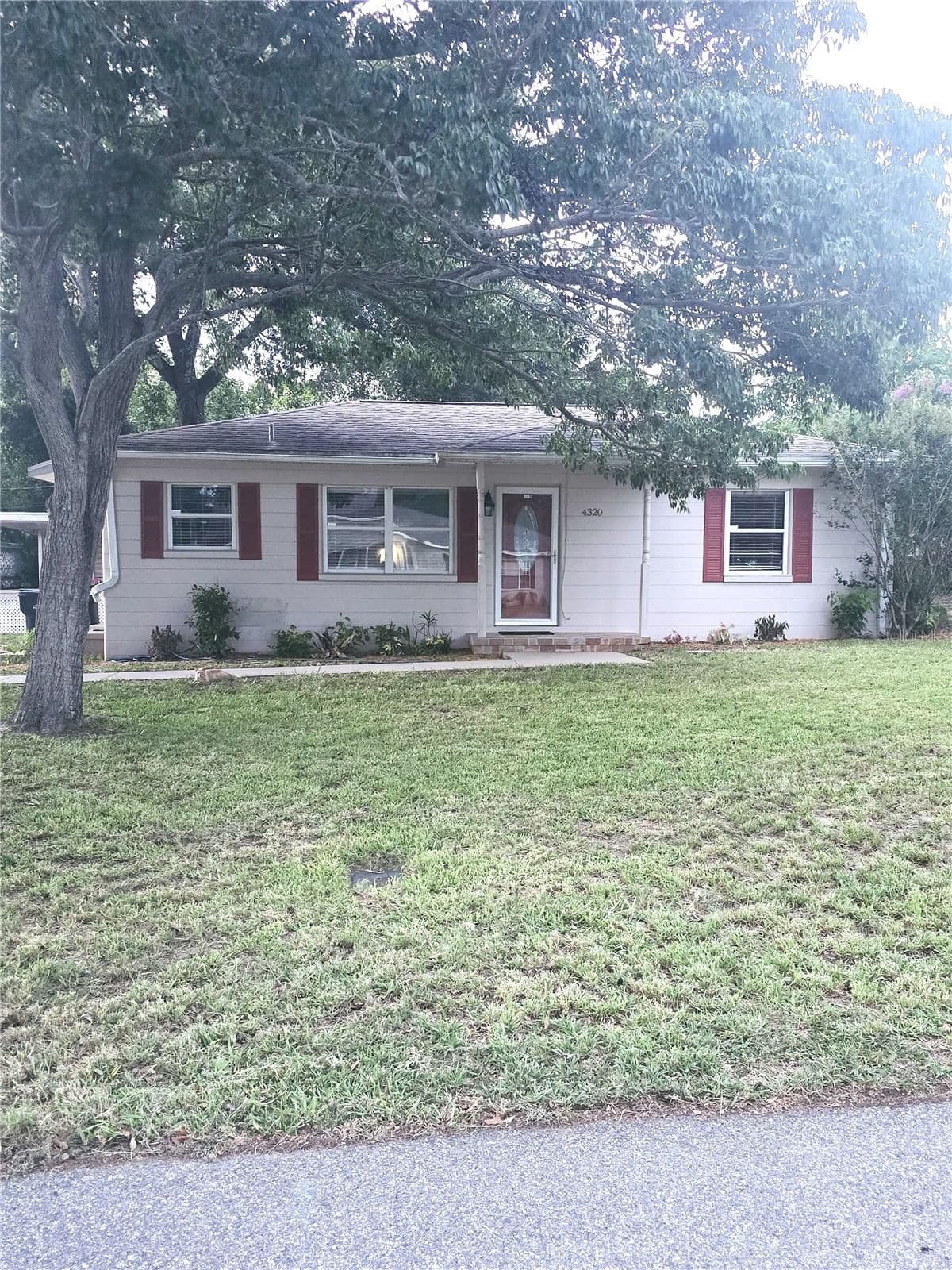 4320 HEDGE