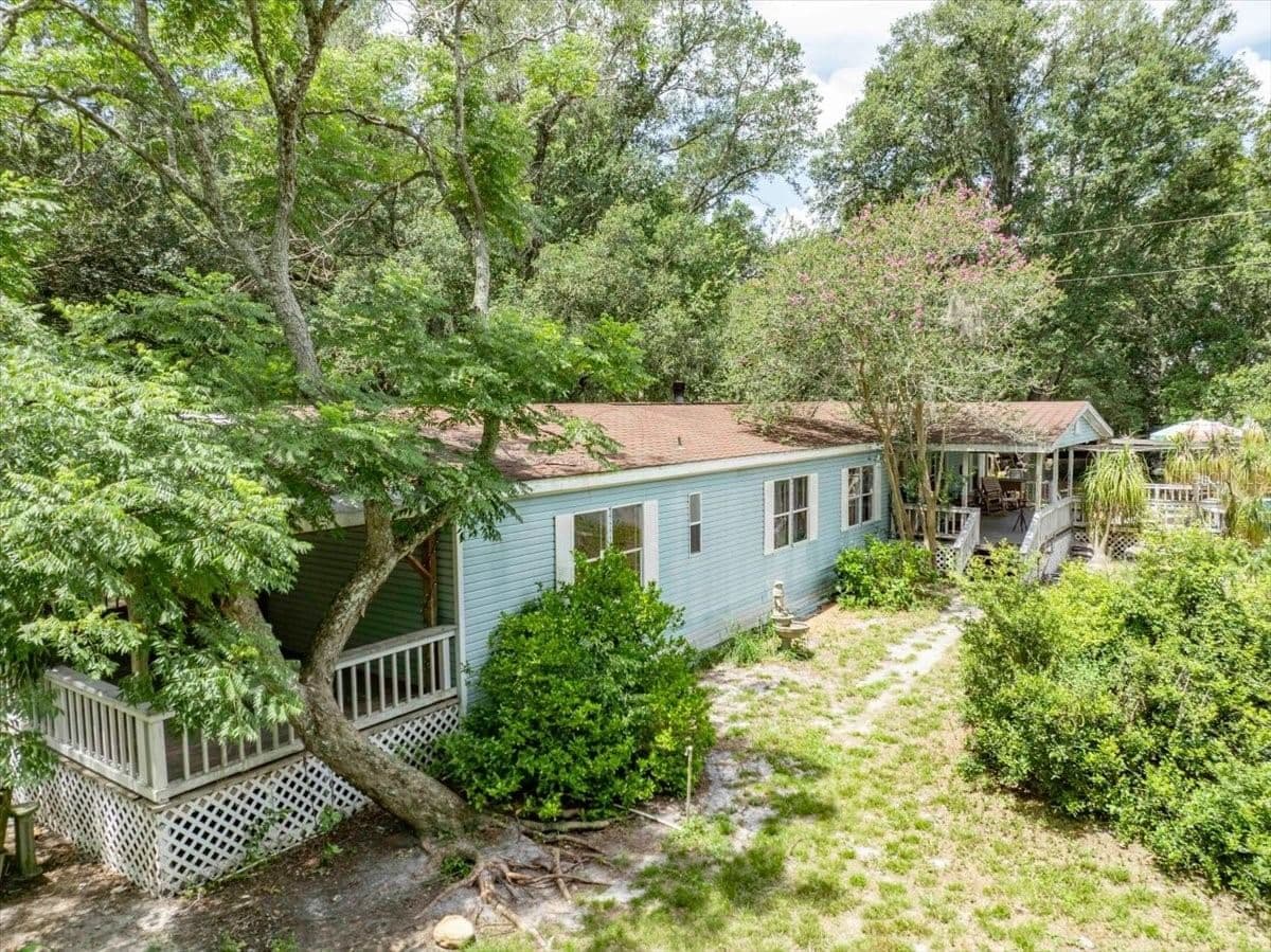 2202 D R BRYANT RD