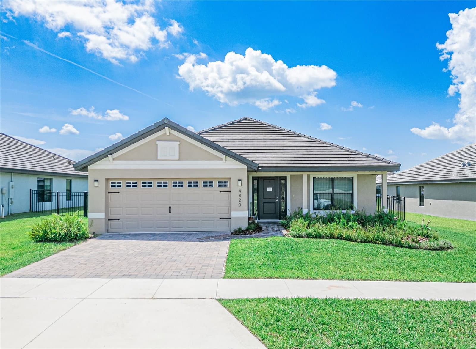 4820 SUMMIT VIEW