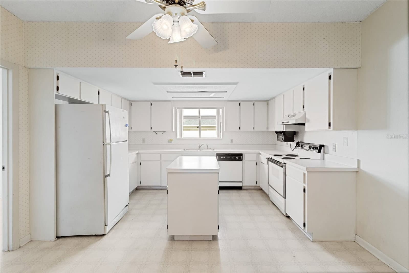 3433 GLEN ABBEY