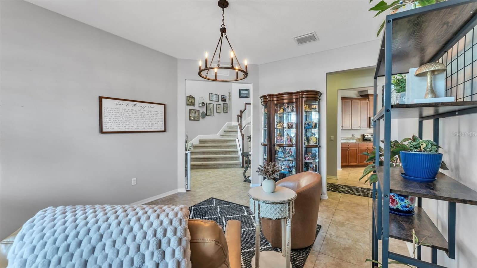 Photo 4 of 1826 ALTAVISTA