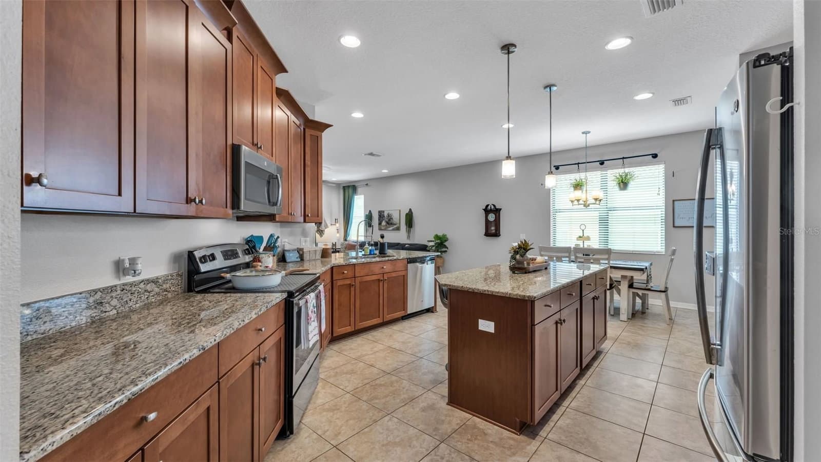 Photo 5 of 1826 ALTAVISTA
