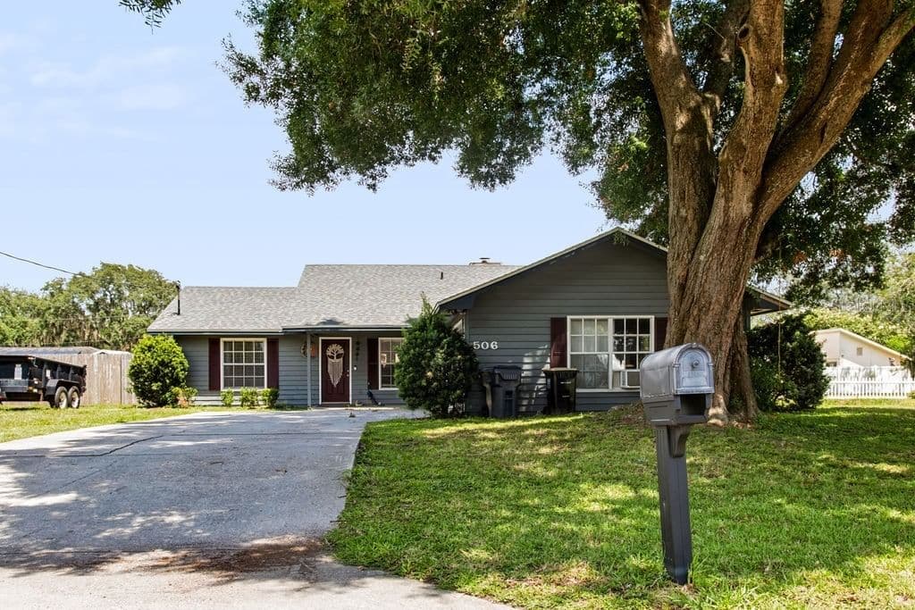 506 MANDY, Auburndale, FL