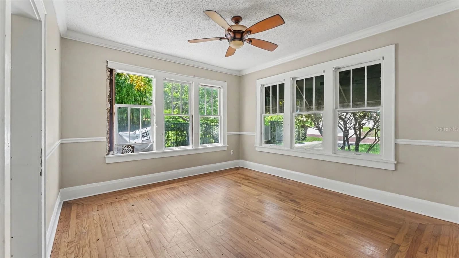 Photo 5 of 2406 FAIRMOUNT