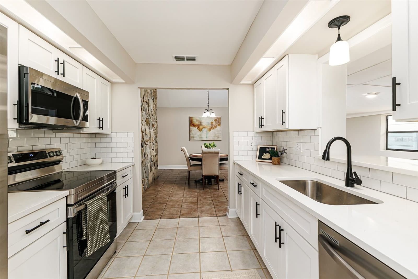 2923 FORESTBROOK