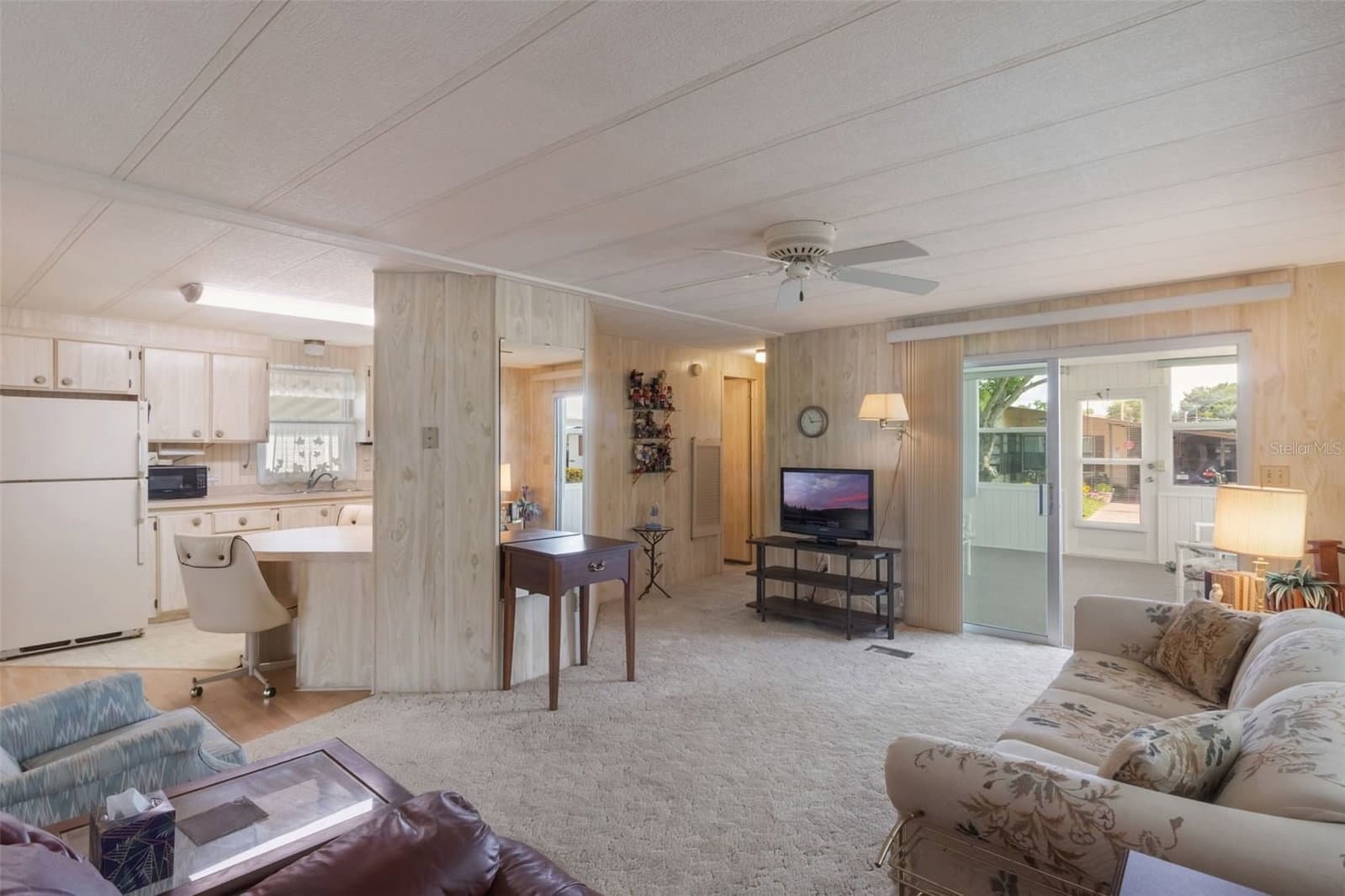 Photo 5 of 4246 CEDARWOOD
