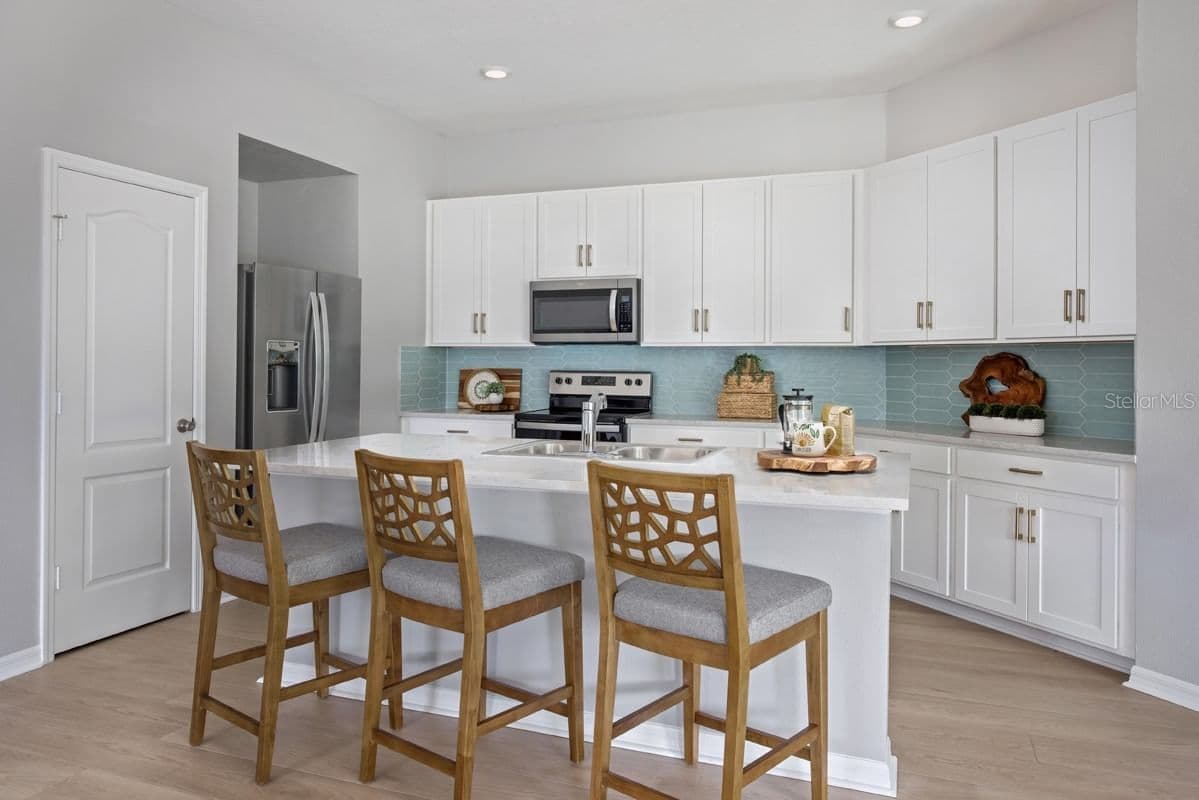 5531 CREEK HAVEN