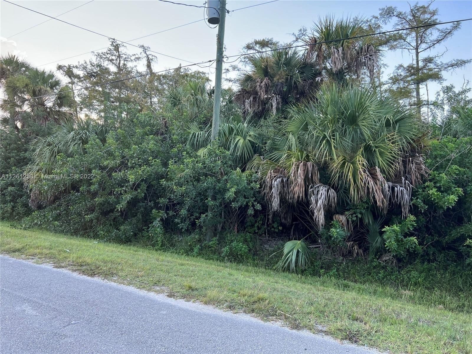 2521 20TH, Naples, FL