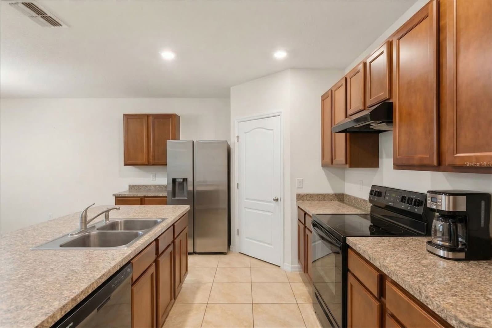 943 SUMMER GLEN