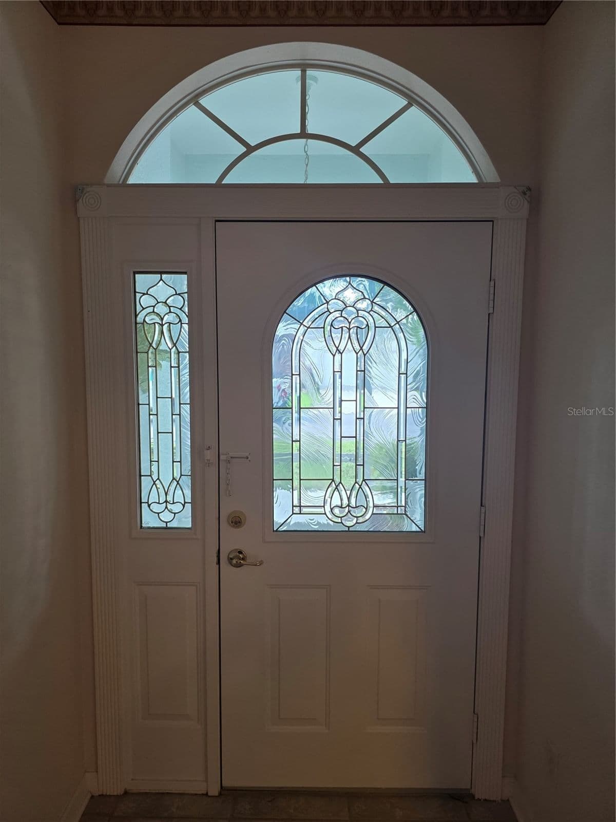 2282 FENTON