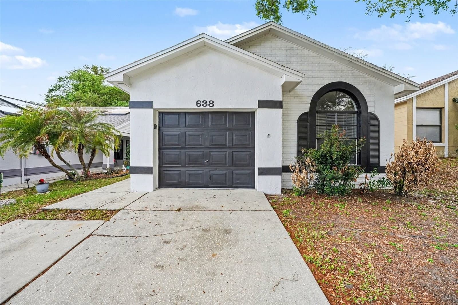 638 LAKE DEXTER