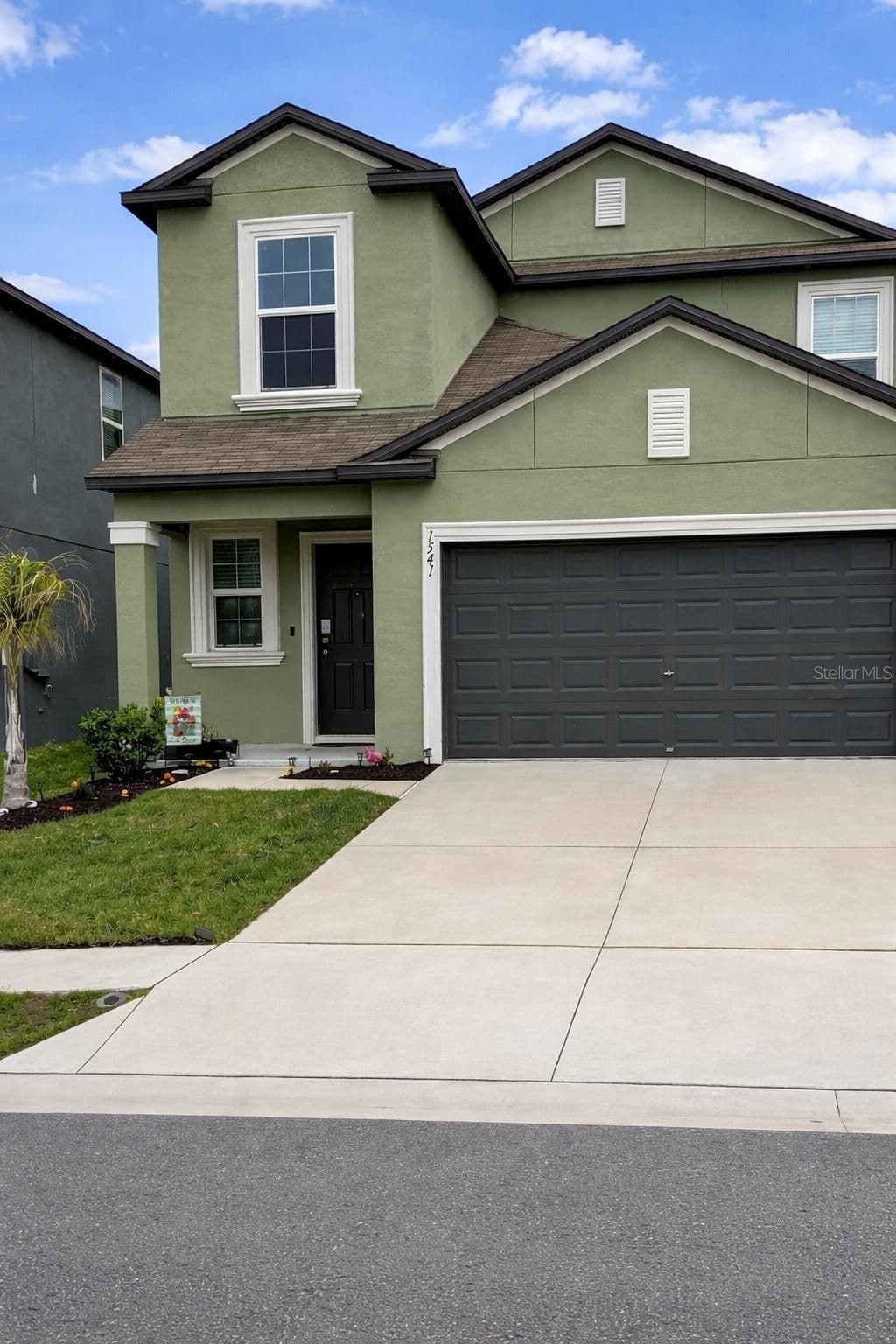 1541 LANDMARK