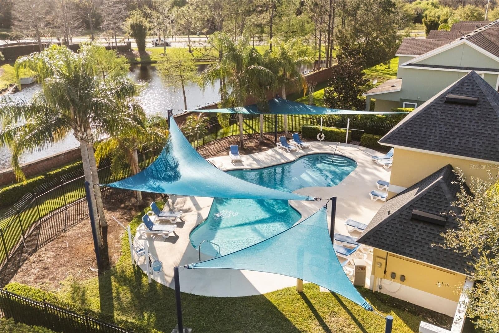 Photo 4 of 723 TERRACE SPRING