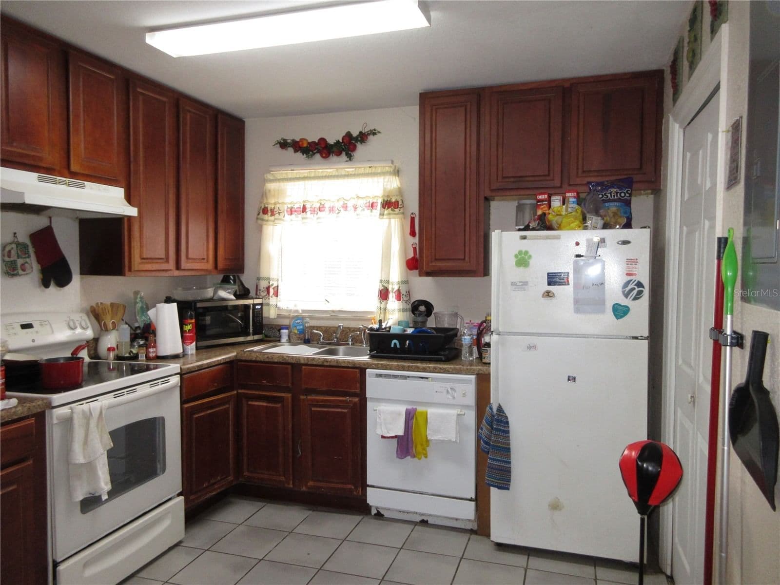 Photo 5 of 1050 CAPTIVA