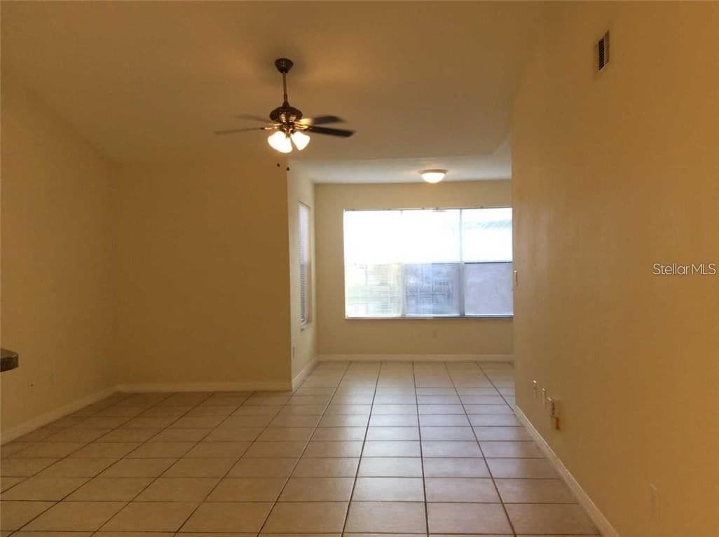 Photo 4 of 5713 GATLIN