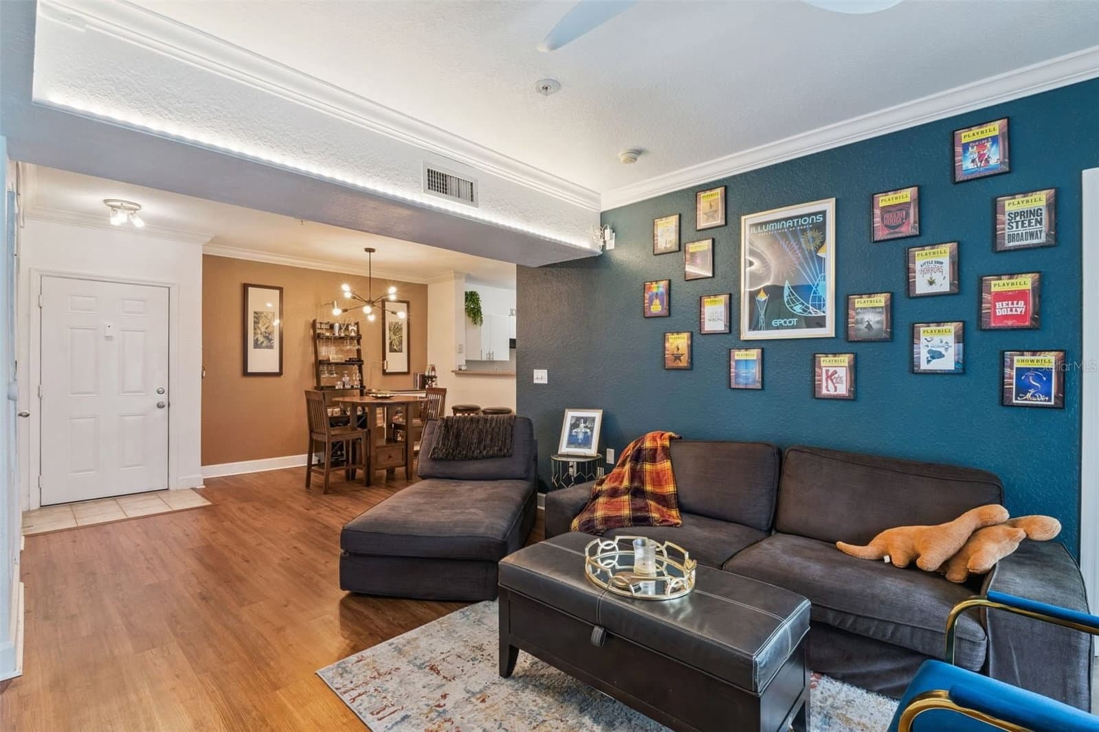 202 SOUTH