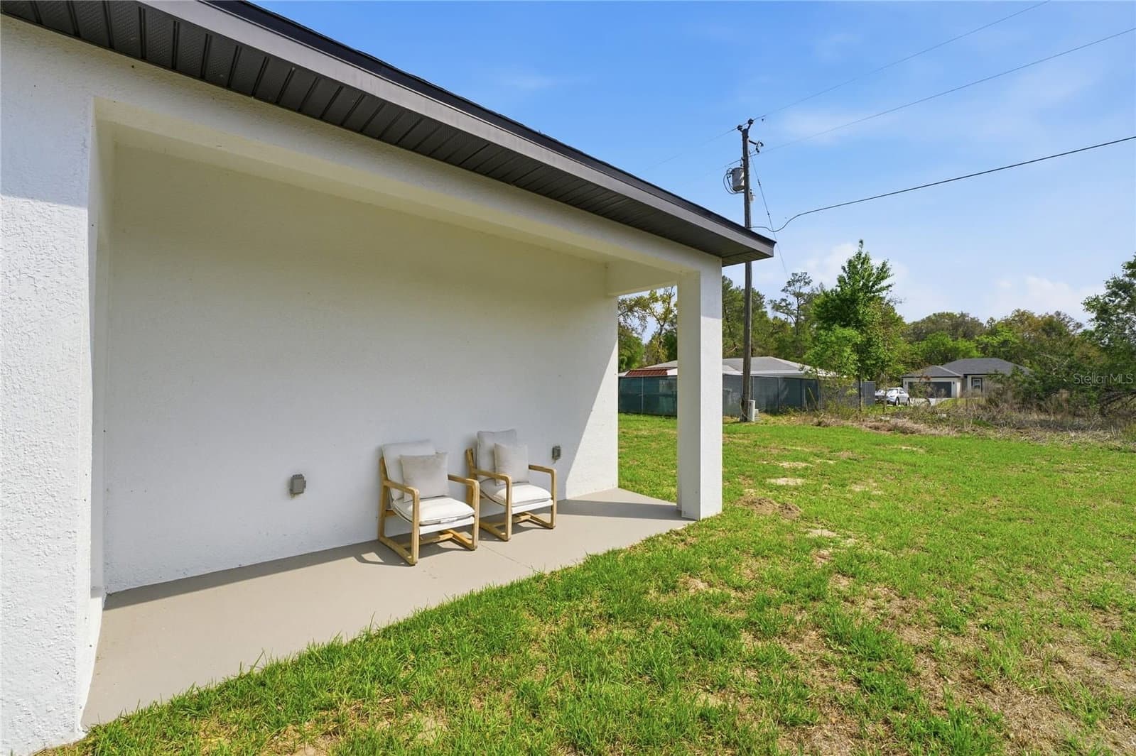 Photo 5 of 535 MARION OAKS