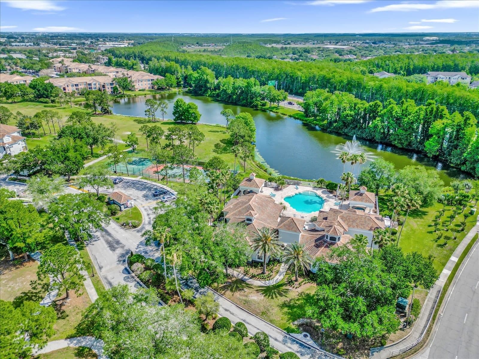 Photo 4 of 13803 FAIRWAY ISLAND