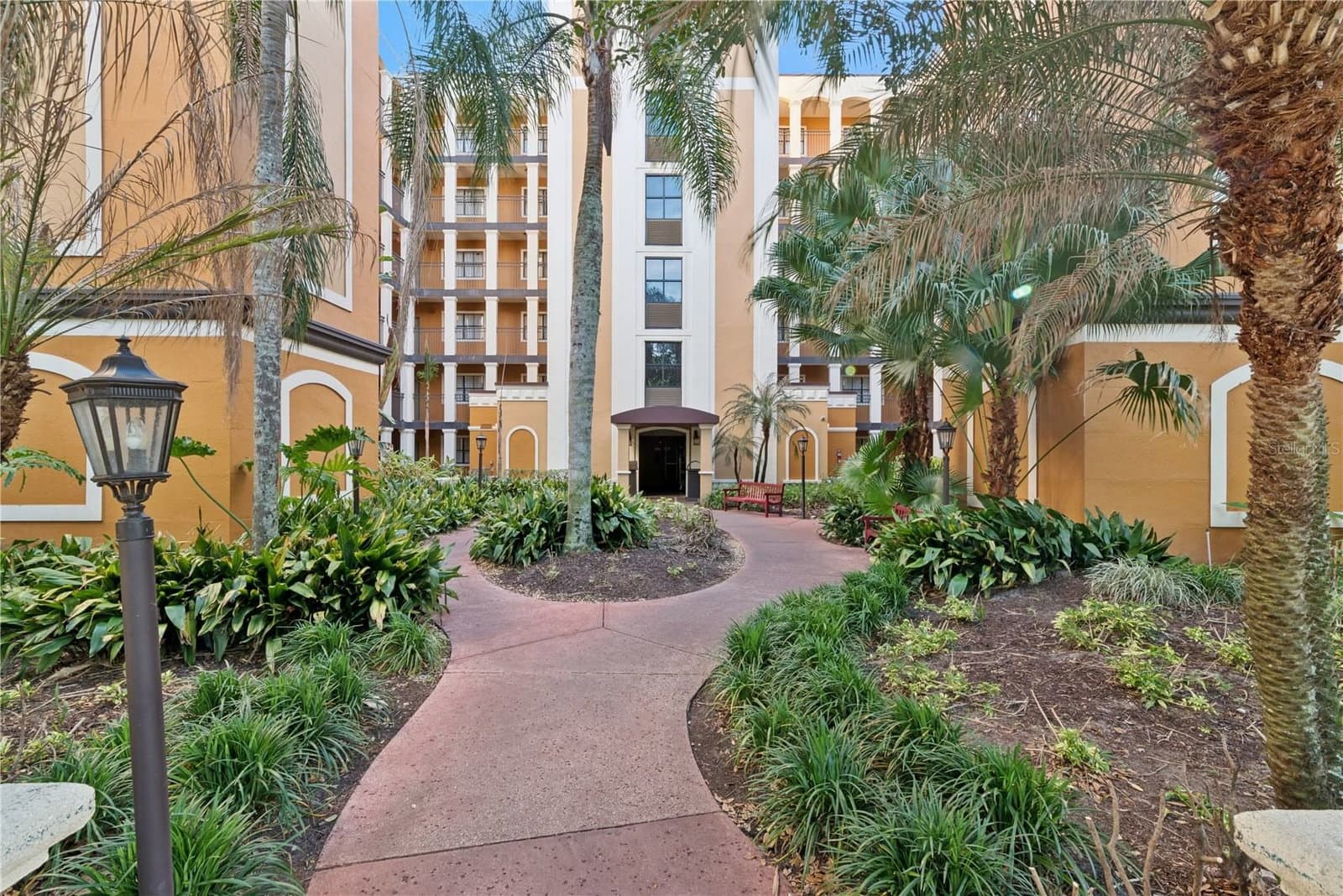12538 FLORIDAYS RESORT