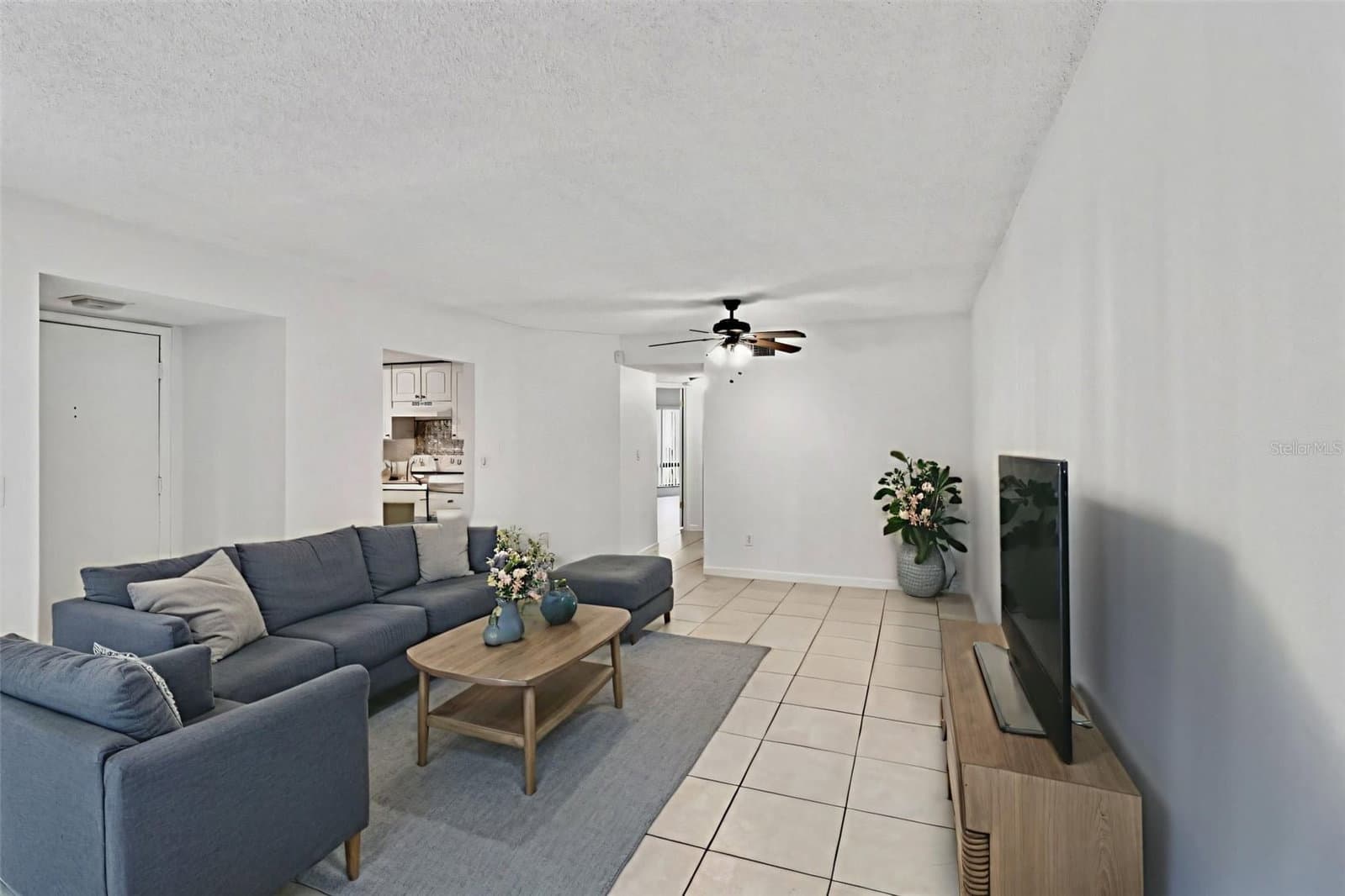 4369 AQUA VISTA