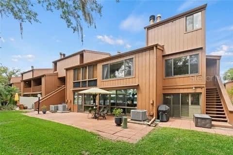 1020 MICHIGAN