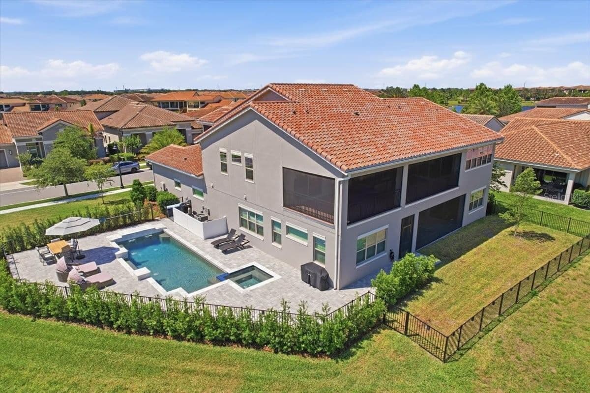 10123 BUCKLOW HILL